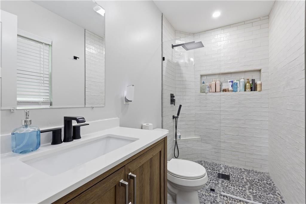 6709 Eastside Drive — photo 17