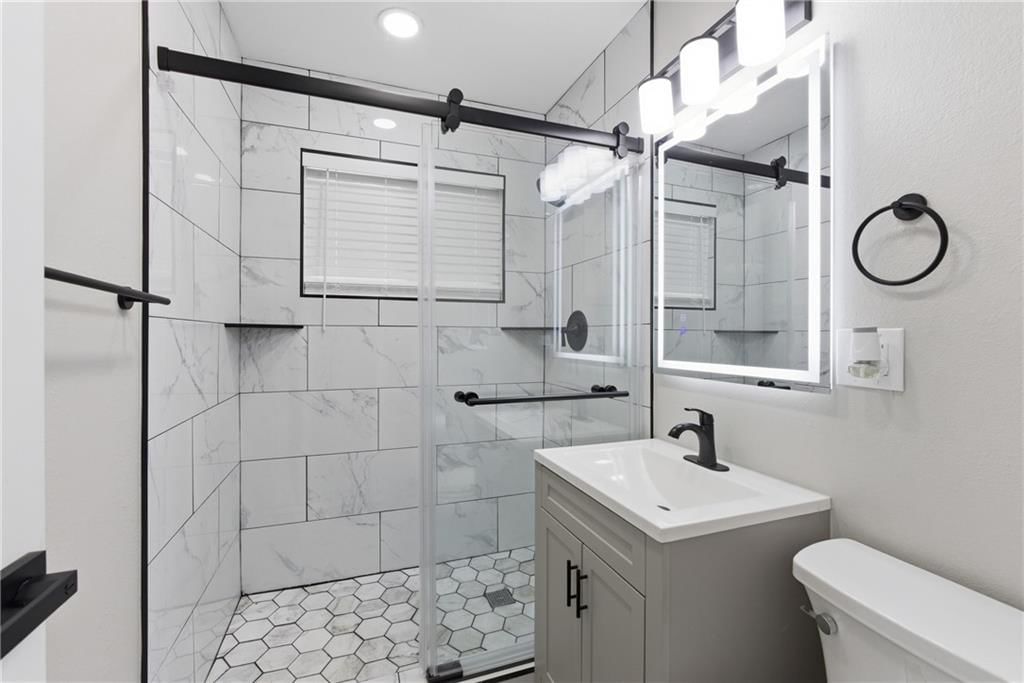 11310 CORRINGTON Avenue — photo 19