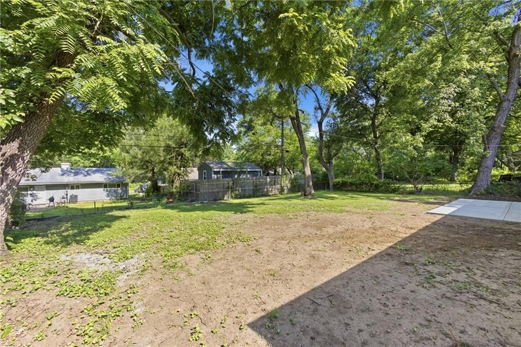 11310 CORRINGTON Avenue — photo 21