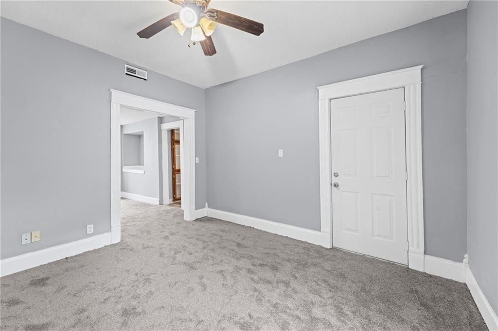 1017 S Hickory Street — photo 10