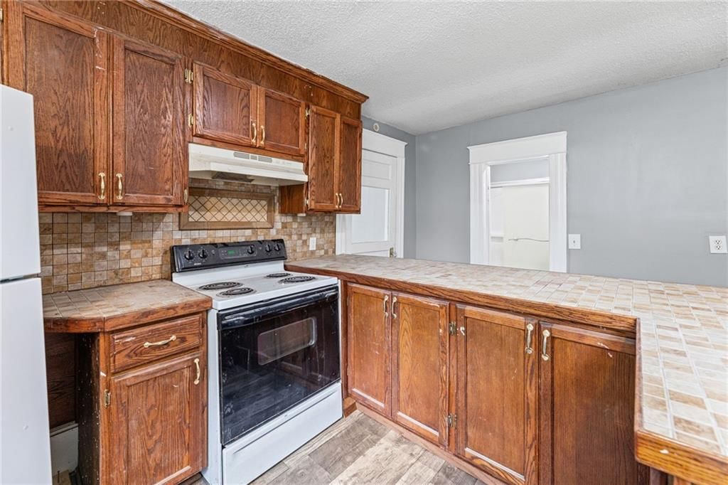 1017 S Hickory Street — photo 12