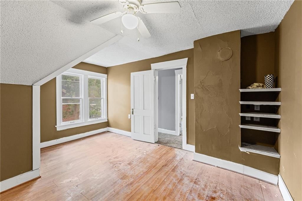1017 S Hickory Street — photo 18