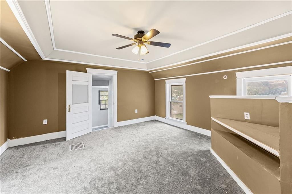 1017 S Hickory Street — photo 19