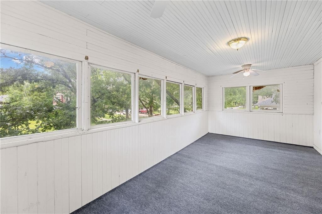1017 S Hickory Street — photo 28