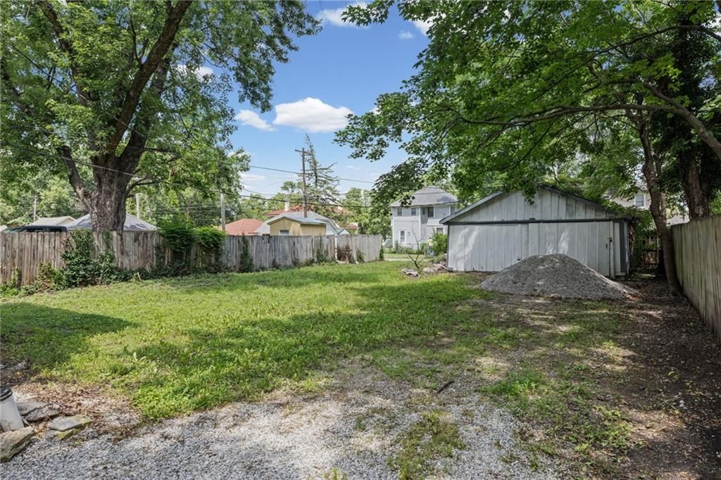 1017 S Hickory Street — photo 38