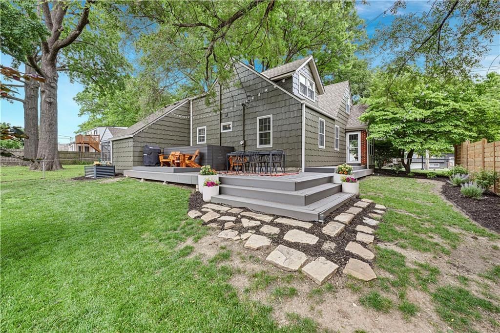 5232 Roe Boulevard — photo 43