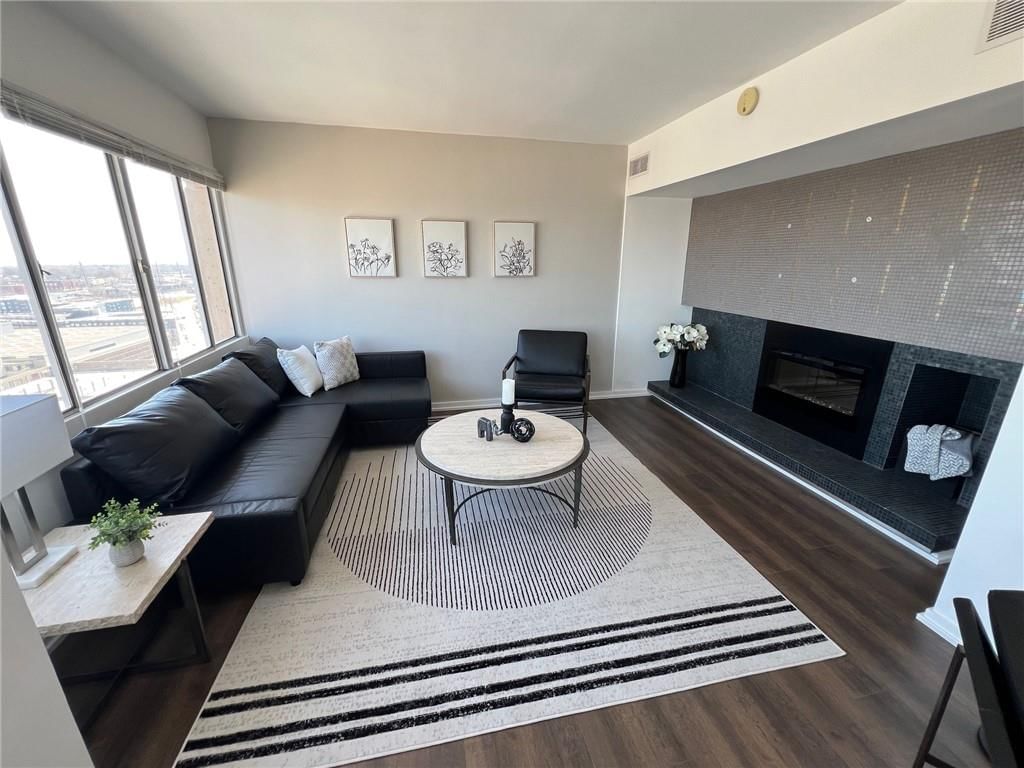 2510 Grand Boulevard — photo 15