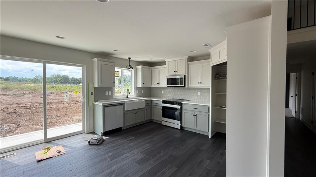 2200 SE Oak Ridge Drive — photo 3