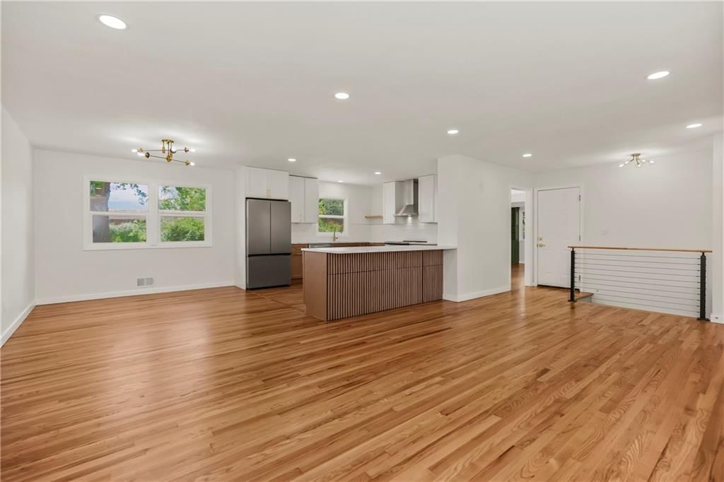 3515 W 93rd Street — photo 7