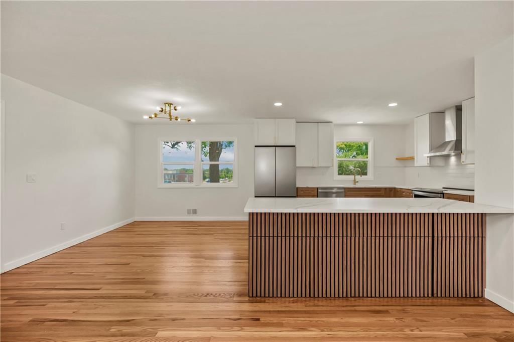 3515 W 93rd Street — photo 9