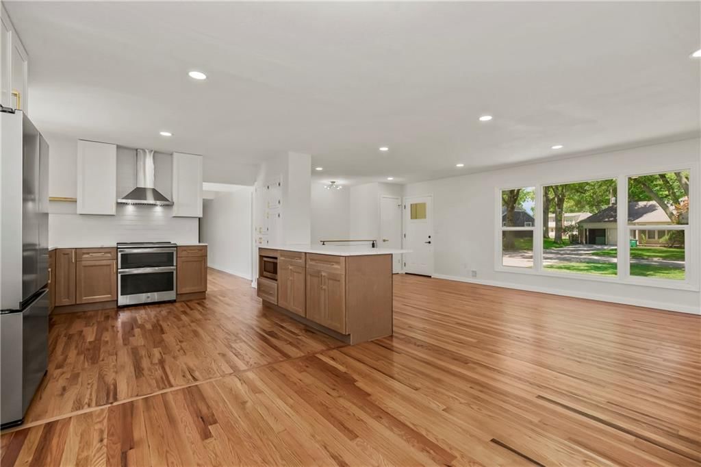 3515 W 93rd Street — photo 10