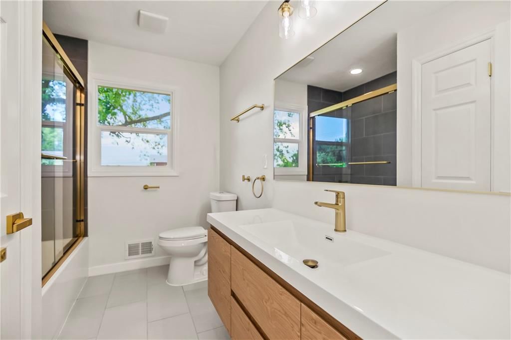 3515 W 93rd Street — photo 17