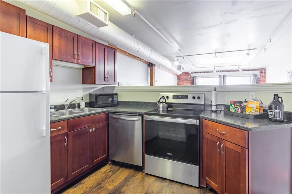 700 Broadway Boulevard — photo 16