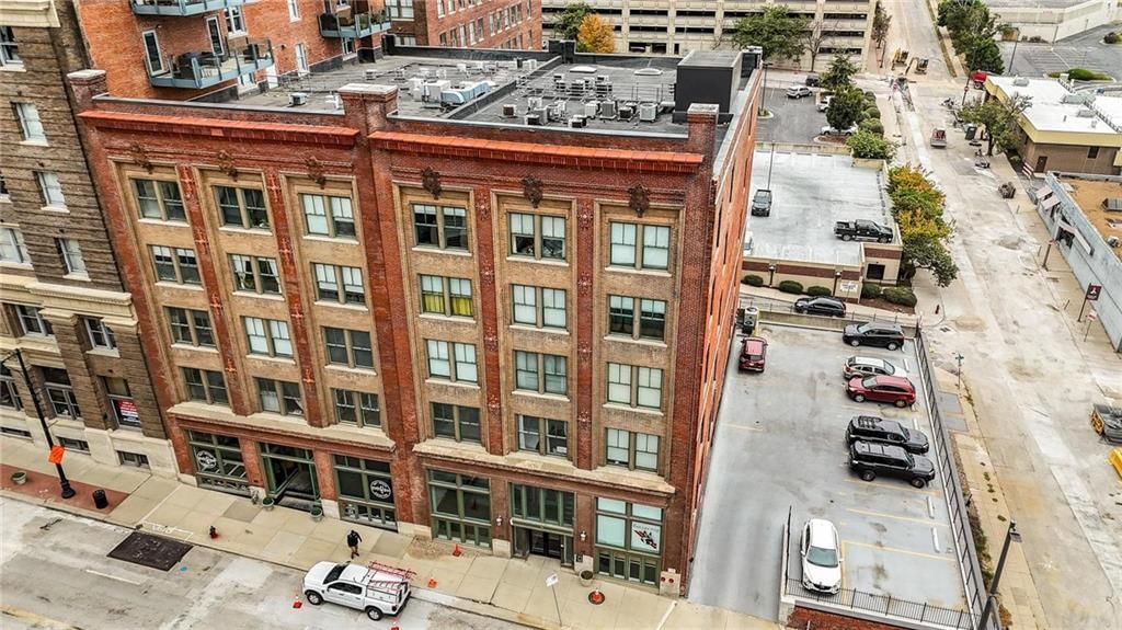 700 Broadway Boulevard — photo 30