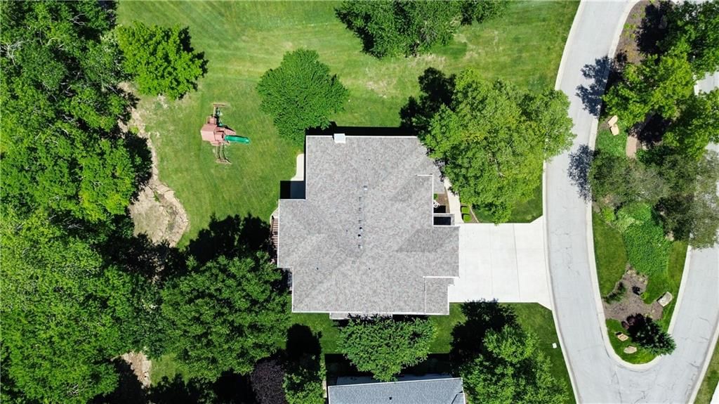 1528 SW Hedgewood Lane — photo 3