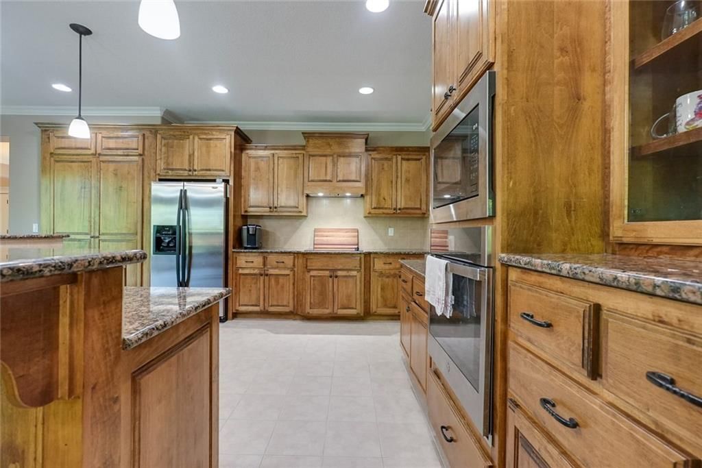 1528 SW Hedgewood Lane — photo 18