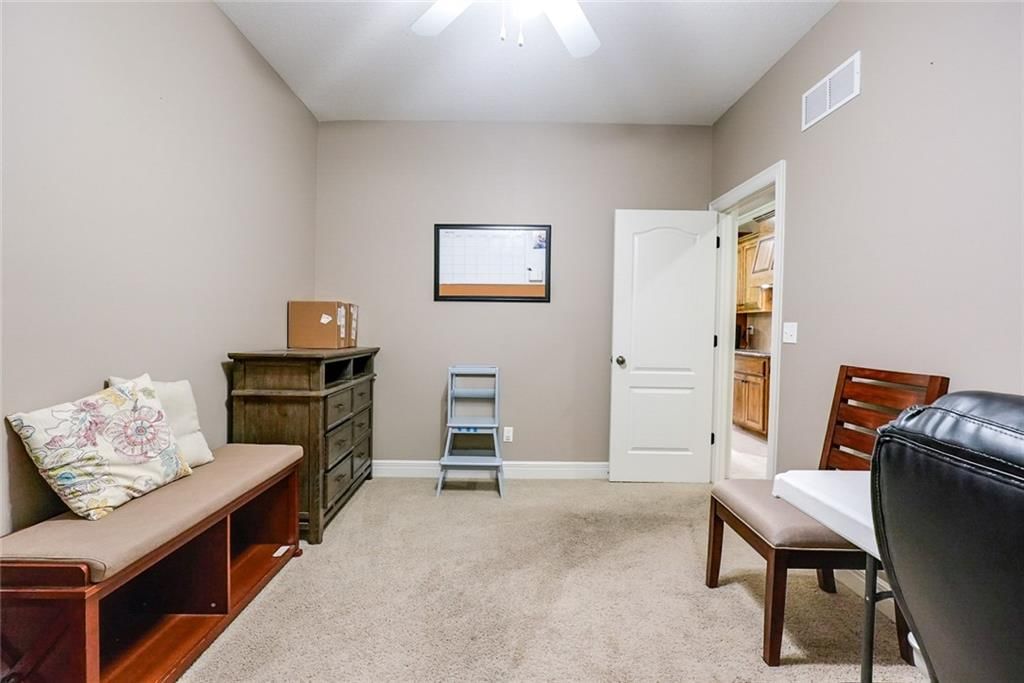1528 SW Hedgewood Lane — photo 34
