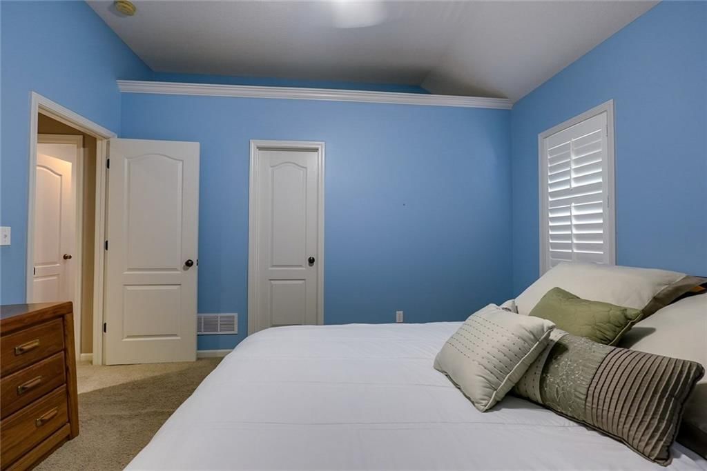 1528 SW Hedgewood Lane — photo 60