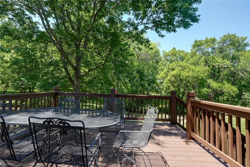 1528 SW Hedgewood Lane — photo 81