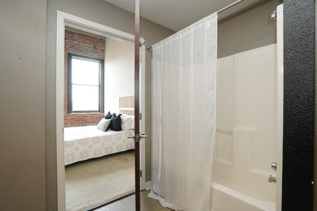 1535 Walnut Street — photo 13