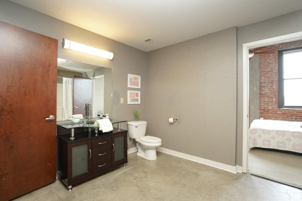 1535 Walnut Street — photo 14
