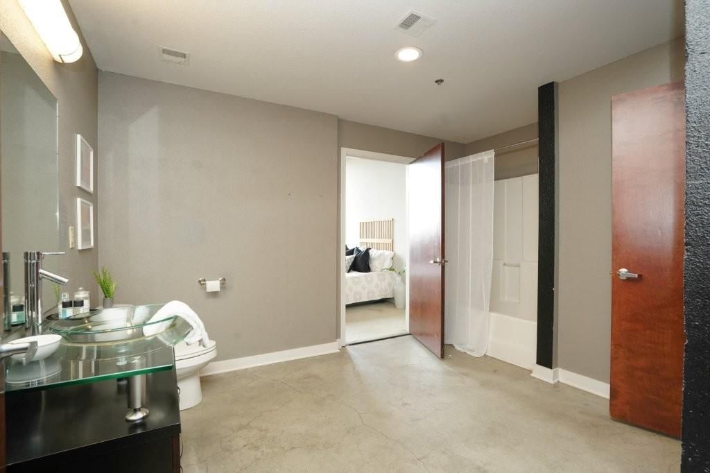 1535 Walnut Street — photo 16