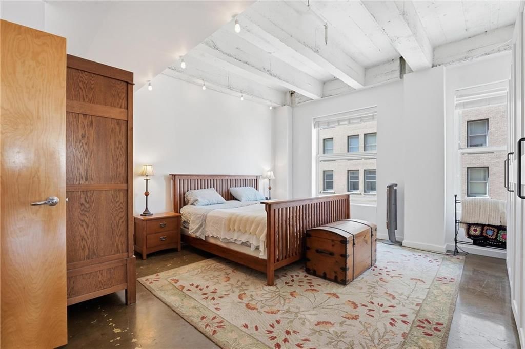 21 W 10th Street — photo 14