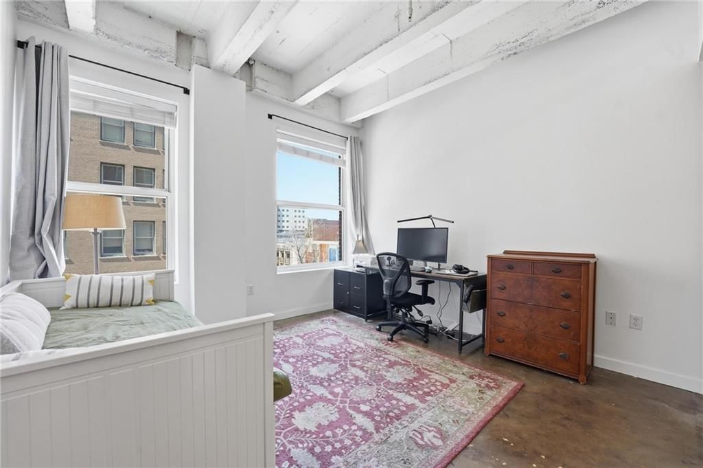 21 W 10th Street — photo 18