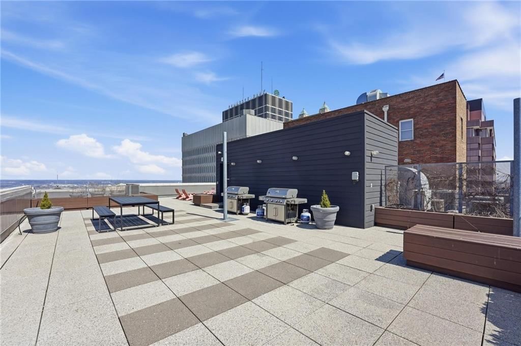 21 W 10th Street — photo 27
