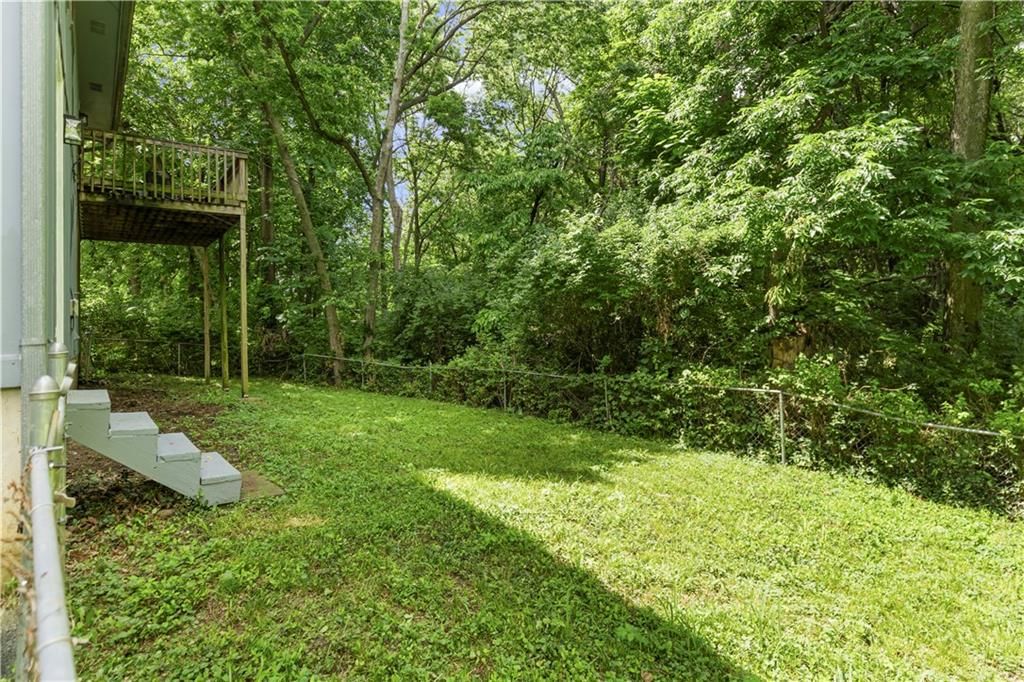 4600 Locust Avenue — photo 4