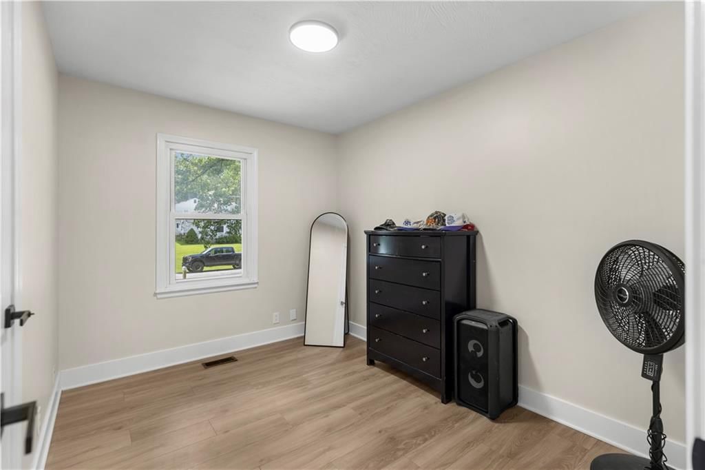 4600 Locust Avenue — photo 9