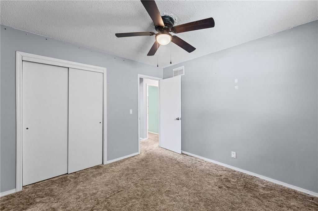 414 Kansas Drive — photo 17