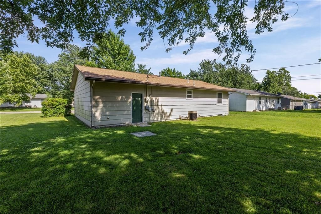 414 Kansas Drive — photo 32