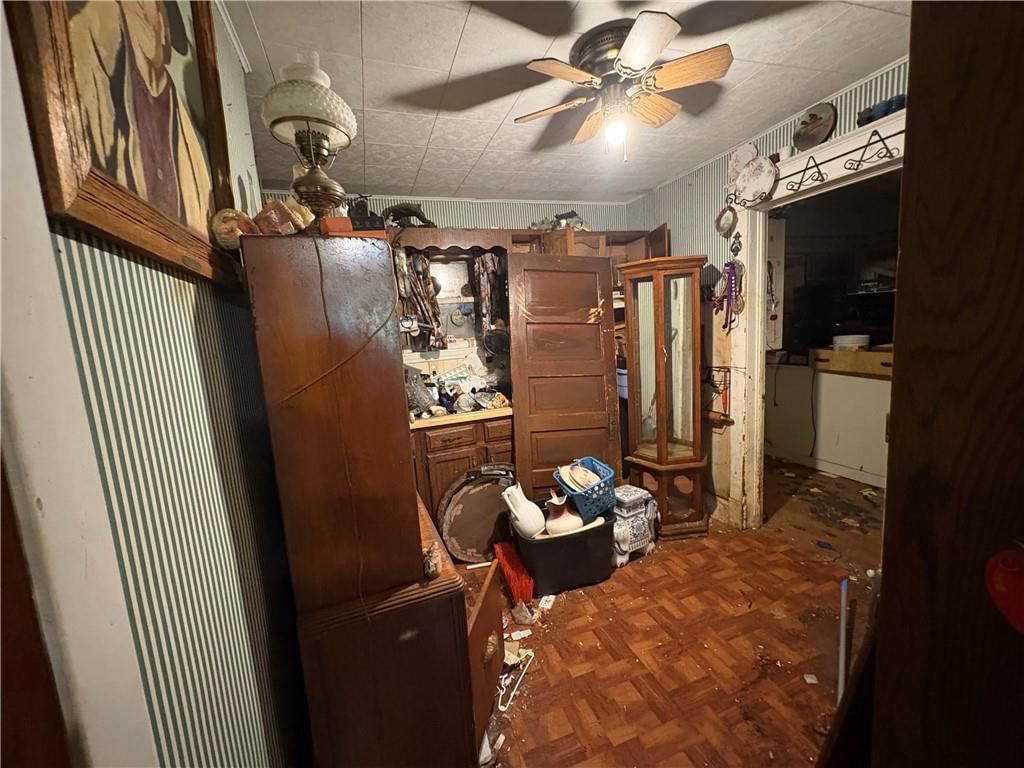 8617 Thompson Avenue — photo 14