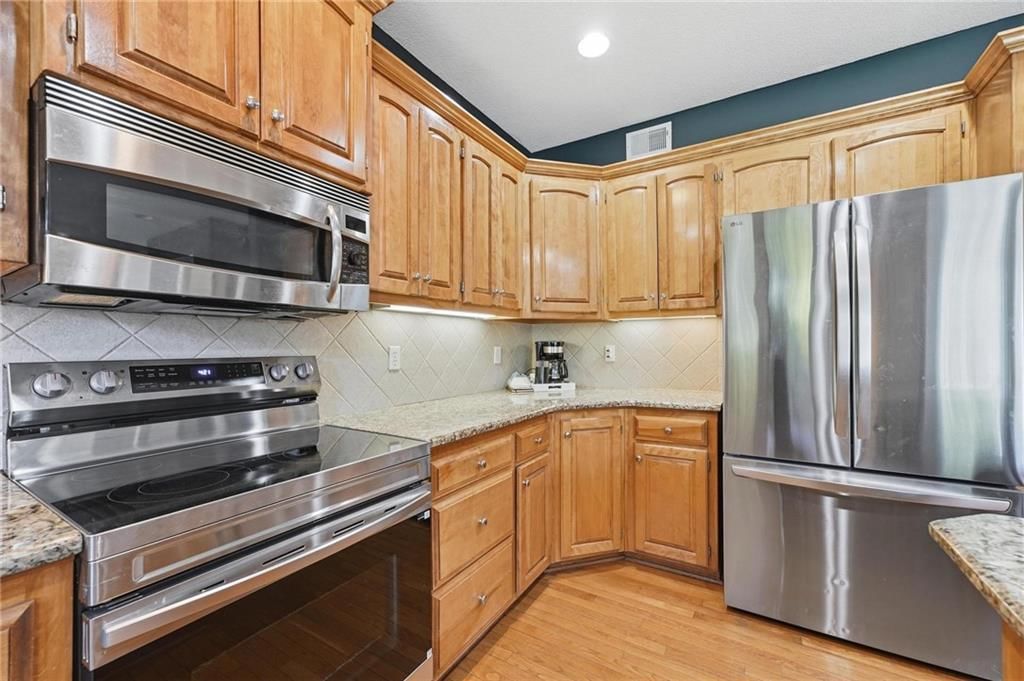 5920 W 153rd Street — photo 11