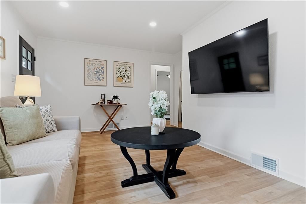 7620 Rainbow Drive — photo 11