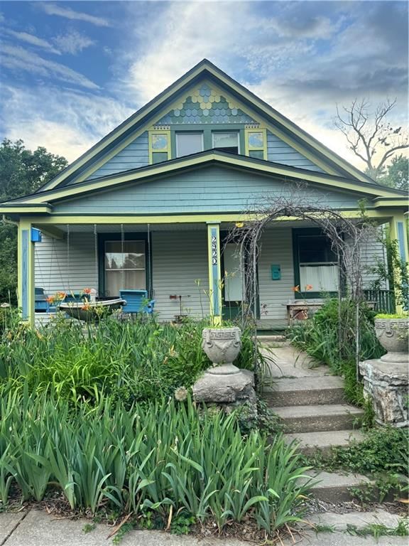 2920 Holly Street — photo 1