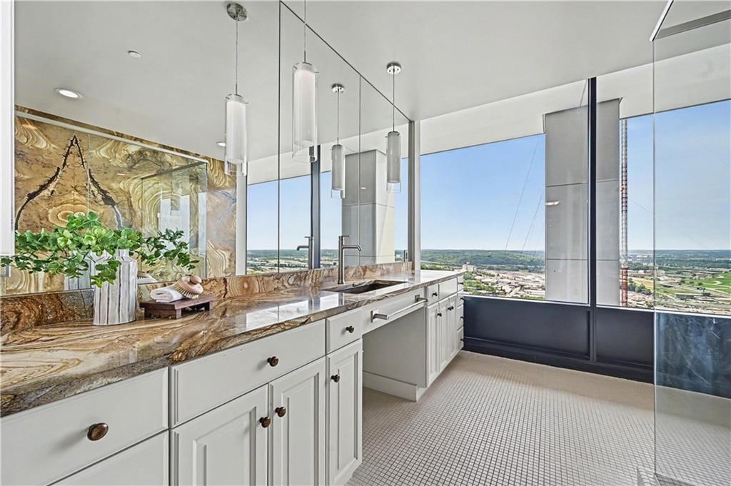 700 W 31st Street — photo 17