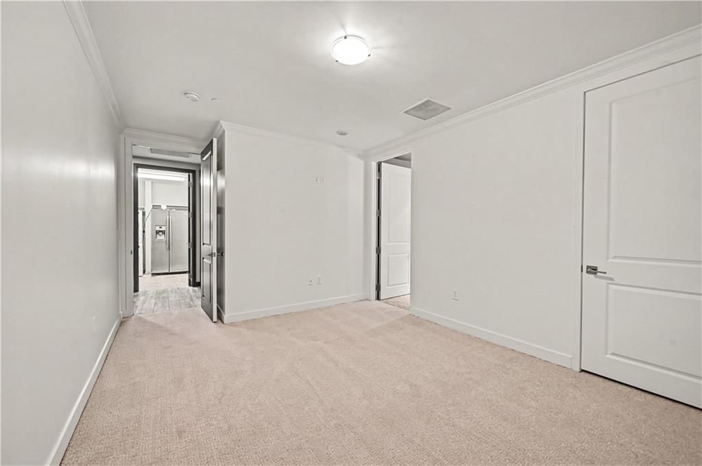 700 W 31st Street — photo 21