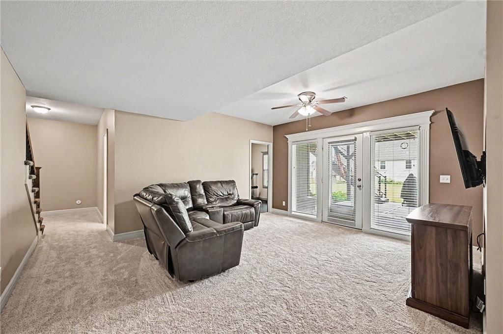 2103 Joe Lane — photo 21