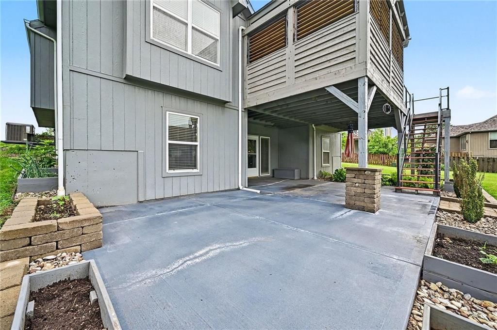 2103 Joe Lane — photo 28
