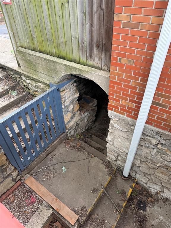 124 W Nickell Avenue — photo 11