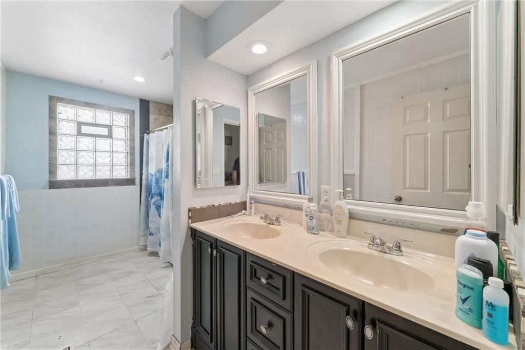 124 W Nickell Avenue — photo 26