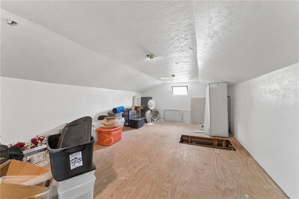 124 W Nickell Avenue — photo 31
