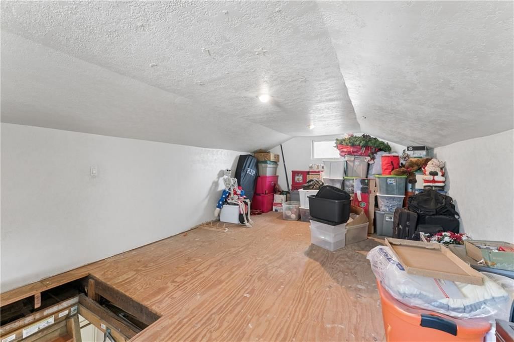 124 W Nickell Avenue — photo 32