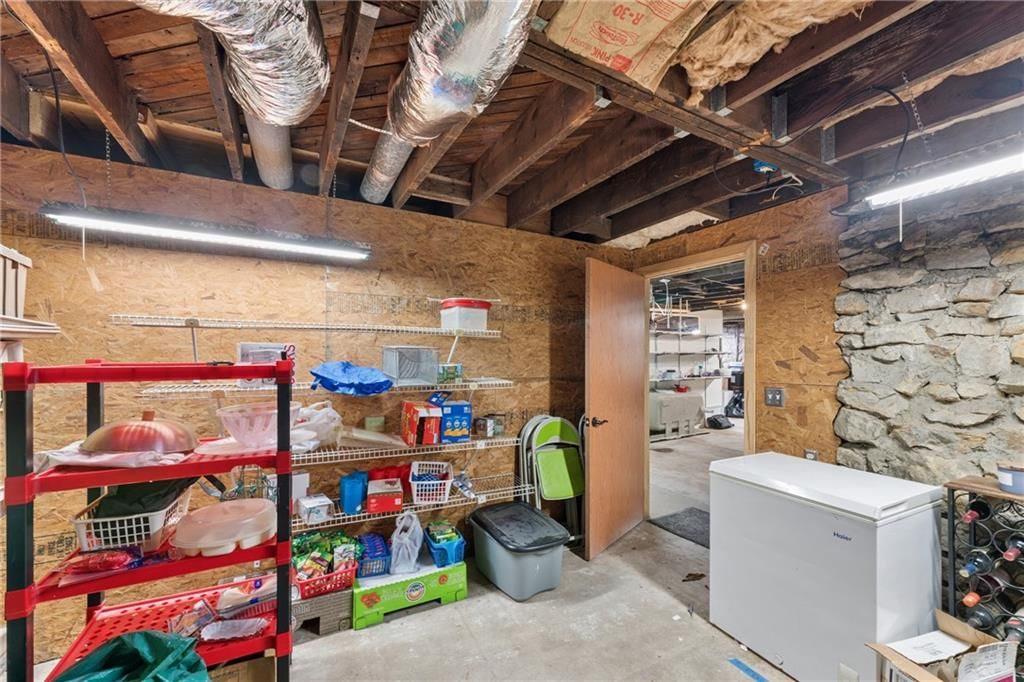 124 W Nickell Avenue — photo 36