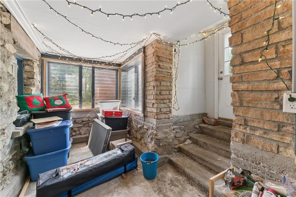 124 W Nickell Avenue — photo 37