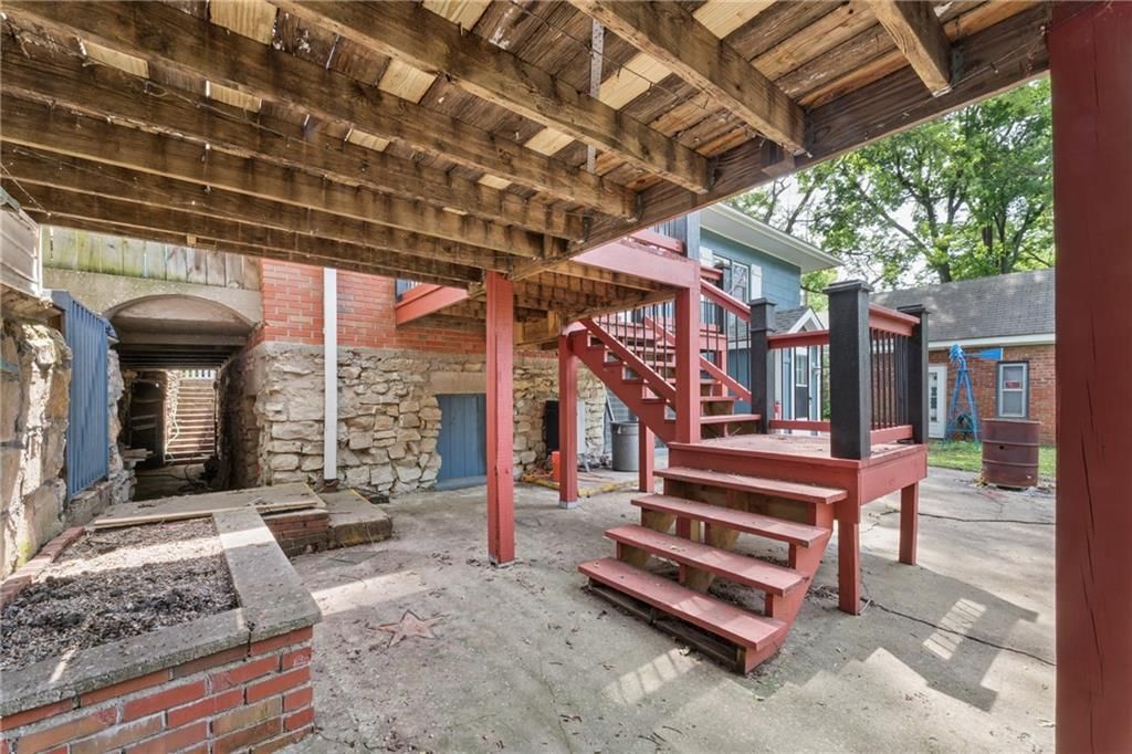 124 W Nickell Avenue — photo 38