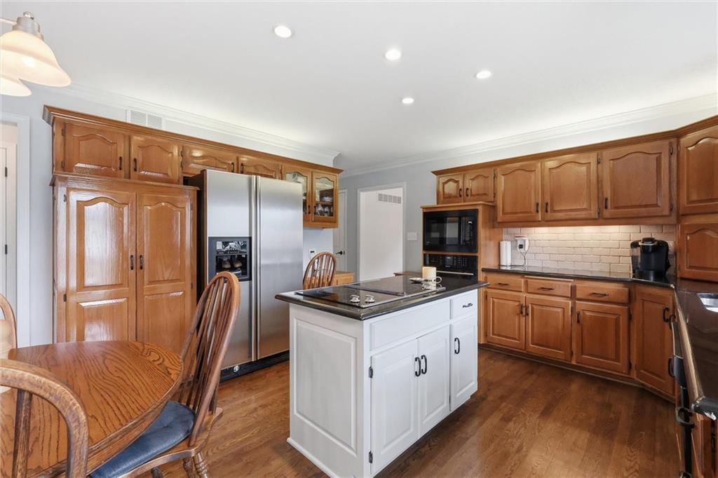 2702 NW Cedar Brook N/A — photo 13