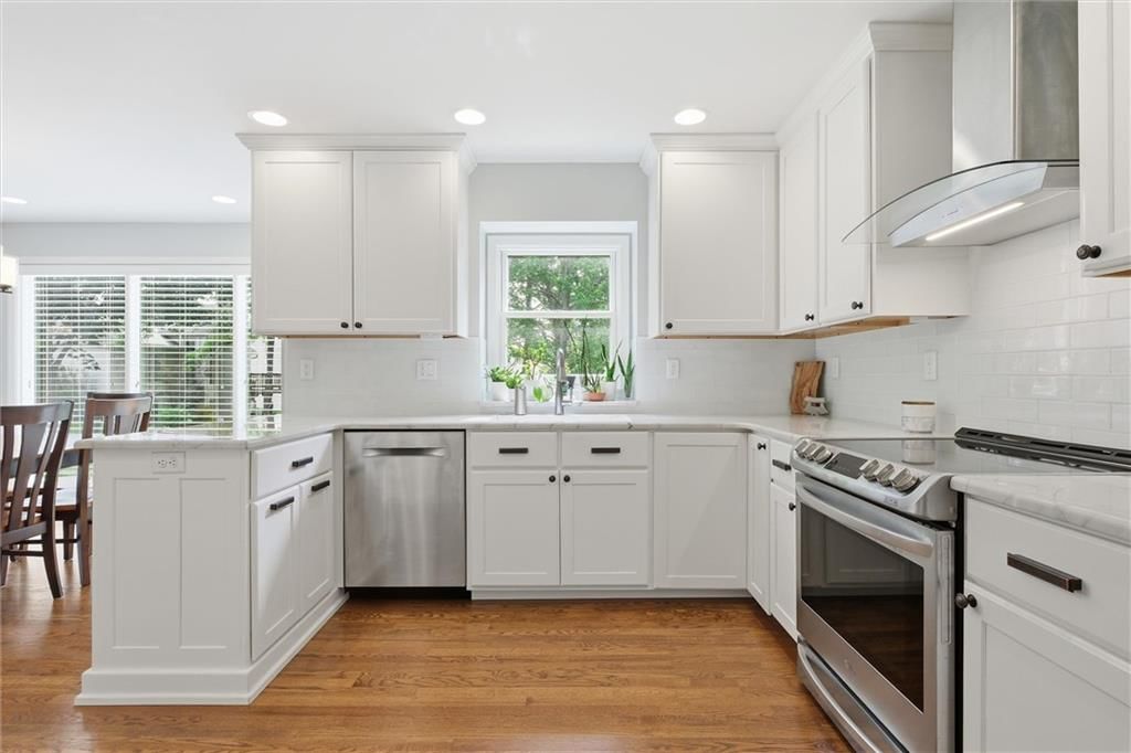 11705 Craig Street — photo 8